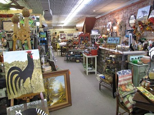 Things To Do MITZI'S ON MAIN